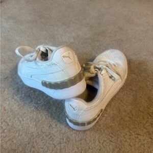 Puma Women’s Cream Sneakers